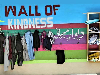 The Iranians Build Kindness Walls to Keep Up the Poor Warm in Winter